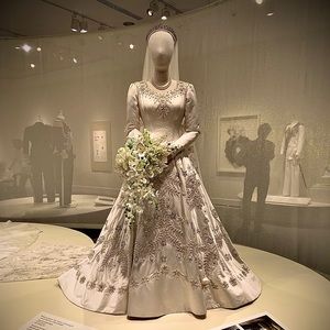 Meet your Posher, Rena